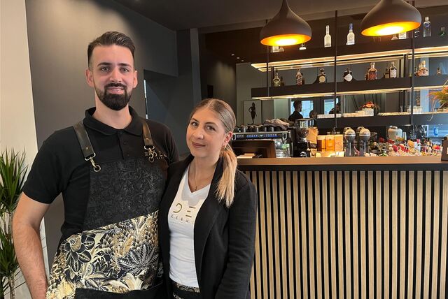 Spiros Kasmeridis und Thelmy Paraskevopoulou betreiben seit einem Jahr ihr Lokal „Fidél – Coffee & more“ an der Saarlandstraße.