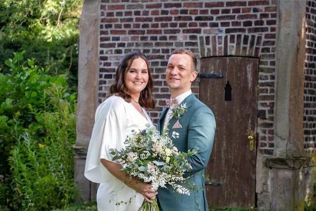 Mit Nina (geborene Threimer) und Fabian Nitsch hat eine Jugendliebe den Gang zum Standesamt gewagt.