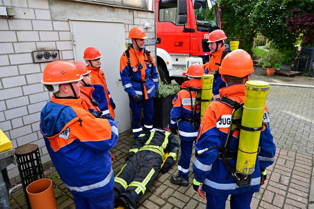 Berufsfeuerwehrtag Jugendfeuerwehr Alt-Marl