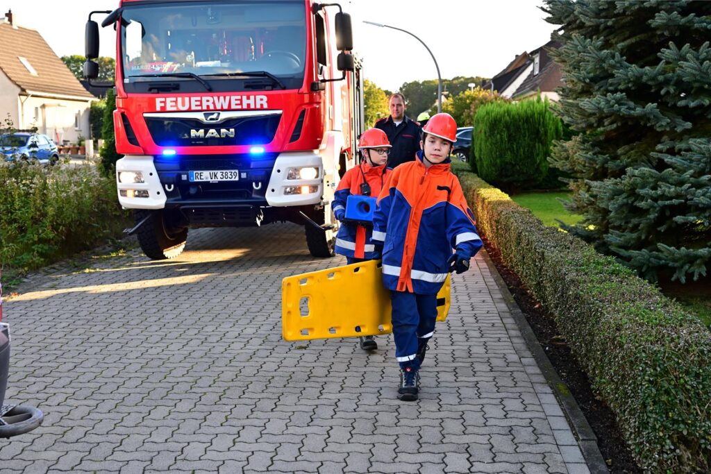Berufsfeuerwehrtag Jugendfeuerwehr Alt-Marl