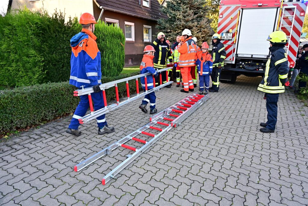 Berufsfeuerwehrtag Jugendfeuerwehr Alt-Marl