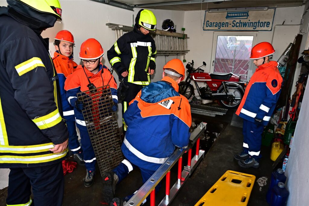 Berufsfeuerwehrtag Jugendfeuerwehr Alt-Marl