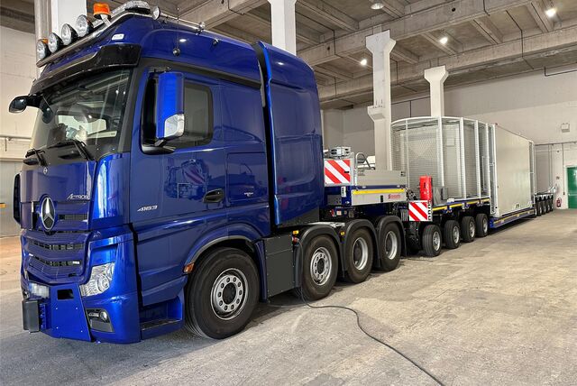 Der Tieflader für den Atommülltransport