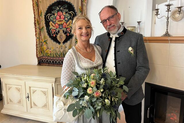 Britta Kaletta und Michael Falk im Trauzimmer in der Loemühle.
