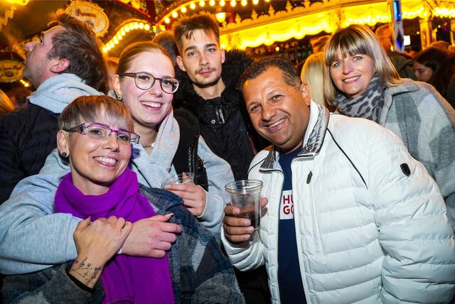 Besucher beim „Terrassenglühen“ in Recklinghausen
