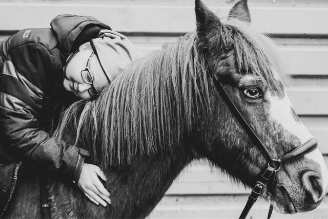 Fynn Born (†) bleibt unvergessen. Der Junge hat lange und tapfer gegen seinen Tumor gekämpft. Seit zwei Jahren machen sich Menschen in Dortmund für seinen Herzenswunsch stark.