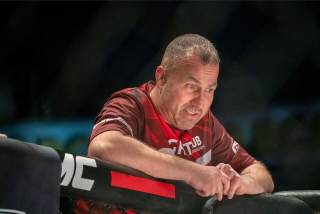 Deniz Haciabdurrahmanoglu am Ring.