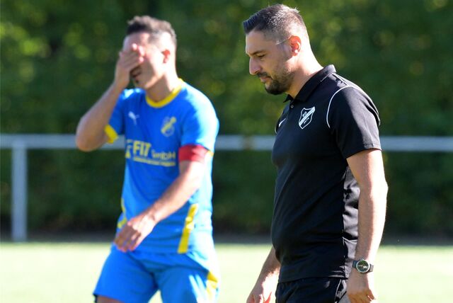 Kadir Kaya (r.) äußert sich zum Auswärtssieg der SG Gahmen bei Eving Selimiye Spor.