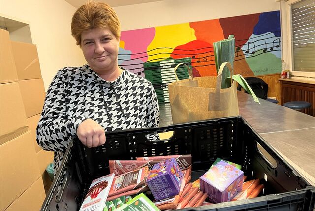 25 bis 30 Stunden arbeitet Nicole Smietana in der Woche als Minijobberin bei der Tafel in Castrop-Rauxel. Freitags kauft sie selbst ihre Lebensmittel hier.