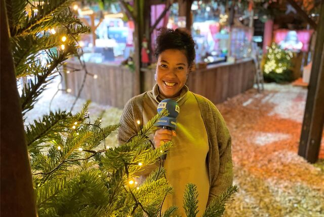 Janina Preuß berichtete Freitag live von der Eröffnung des Weihnachtsmarkts.
