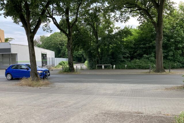 An dieser Stelle wird die Erzbahntrasse künftig den Lipper Weg queren.