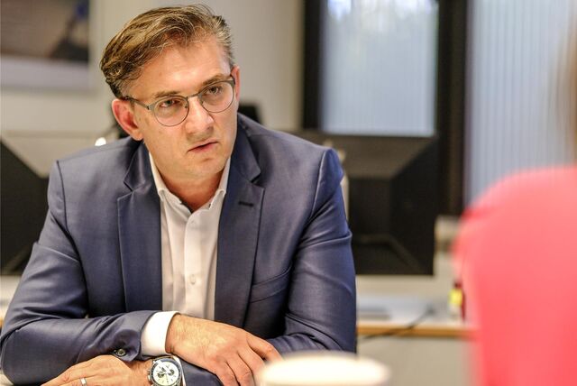 Ceyhun Kacarel, der neue Werksleiter von Hella in Recklinghausen, im Gespräch