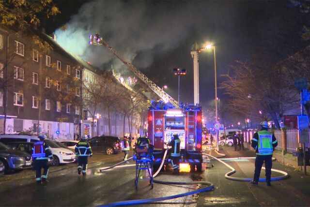Am frühen Morgen des 24.11. brannte es in einem Mehrfamilienhaus an der Schützenstraße – sowohl im Dachstuhl als auch im Keller. Die Verdächtige hat gestanden, für den Brand verantwortlich zu sein. Das Objekt gehört dem bekannten Lottomillionär Chico.