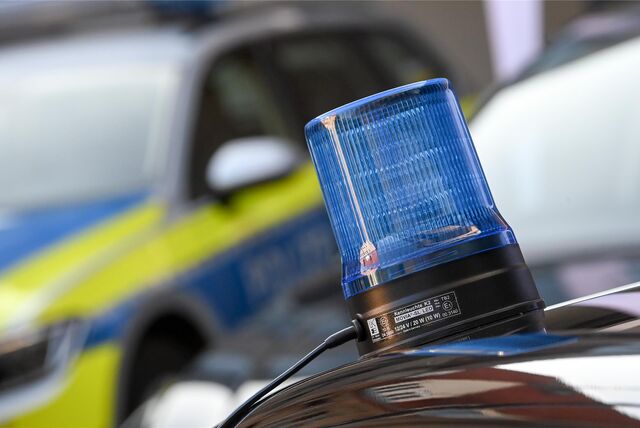 Die Autobahnpolizei musste am Montag die A43 sperren.