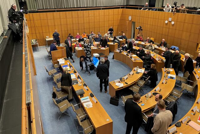 Der Ratssaal bei der Ratssitzung am 7. Dezember 2023.