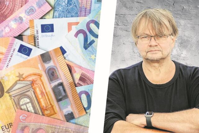 Die Kombo zeigt Geldscheine und Ratsmitglied Bernd Schäfer.