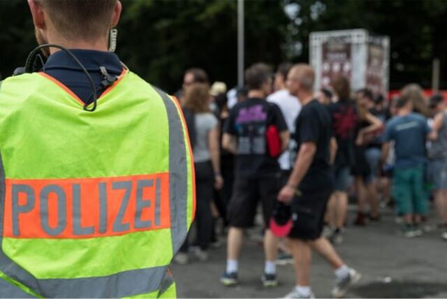 Am frühen Samstagmorgen, 9. Juli 2022, kam es auf dem Musikfestival Bochum Total infolge einer Auseinandersetzung zu einem Polizeieinsatz. (Symbolbild)
