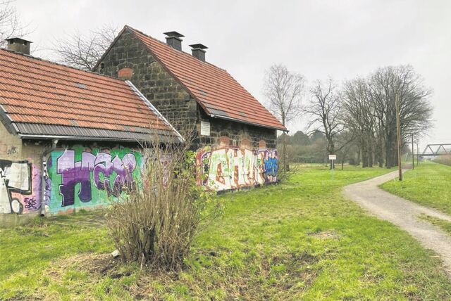 Das historische Schleusenwärterhaus am Dortmund-Ems-Kanal