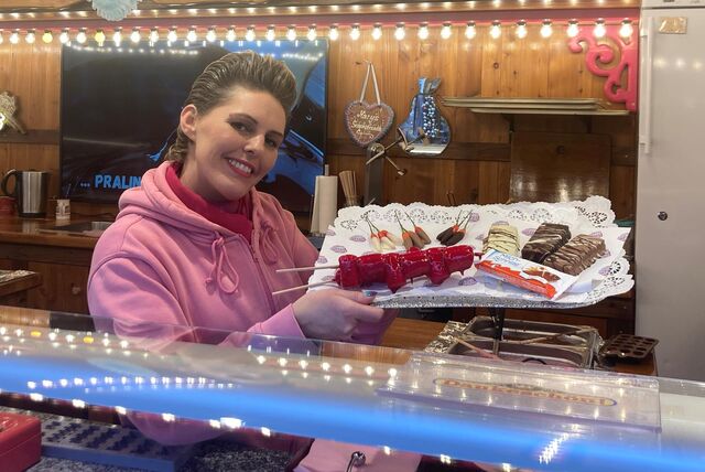 Wer auf dem Dortmunder Weihnachtsmarkt nicht nur gebrannte Mandeln als süßen Snack essen möchte, ist an dem Stand „Merry Sweet Dreams“ von Marie-Christine Hornig genau richtig.
