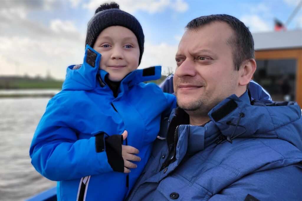 Der krebskranke Martin und sein Vater Iskrem Ivanov.
