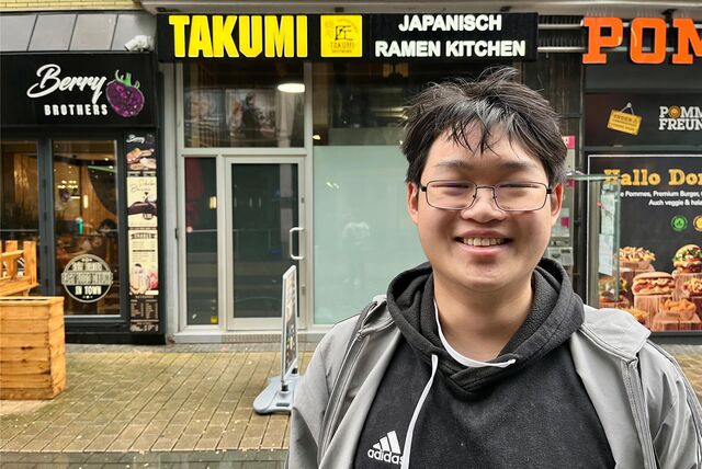 Yao Liu (18) wird mit seinem Vater Jin Hai die Takumi-Filiale an der Brückstraße betreiben.