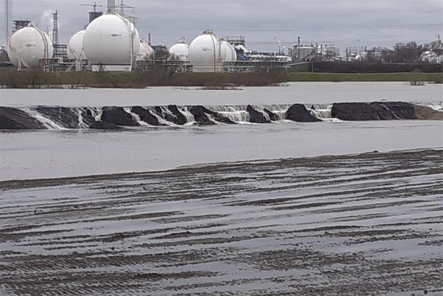 Lippe-Hochwasser am alten Deich in Lippramsdorf