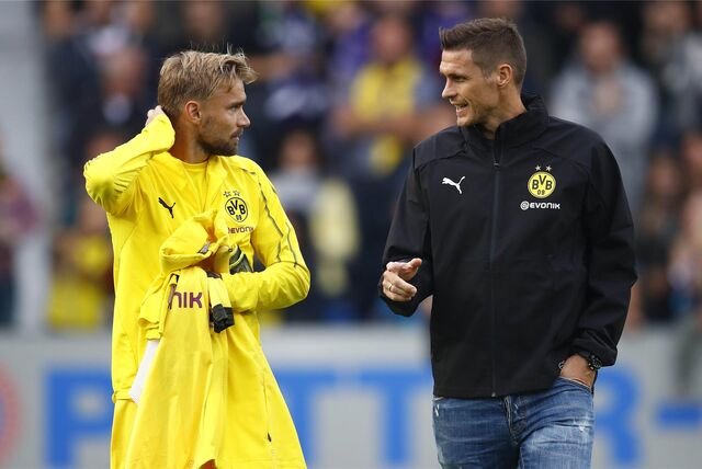 Marcel Schmelzer im Gespräch mit Sebastian Kehl.