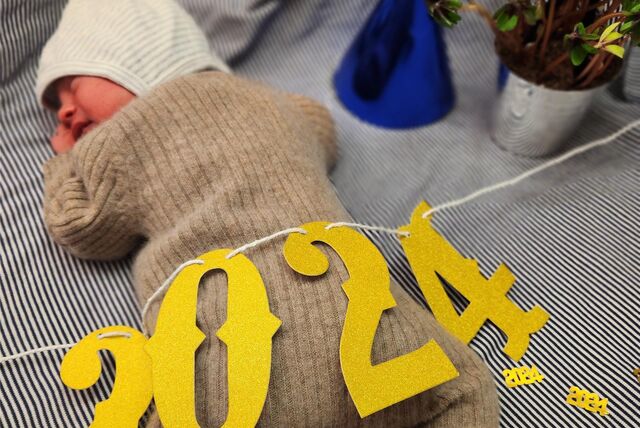 Samuel Kromm ist das Dortmunder Neujahrs-Baby 2024.