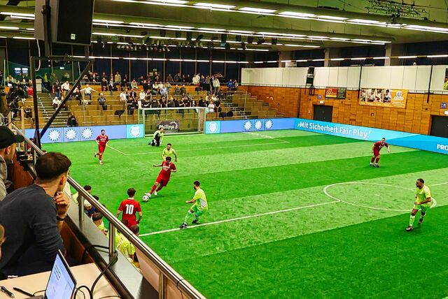Nicht voll wurde während der Hallenstadtmeisterschaft die Stehplatz-Tribüne in der Europahalle.