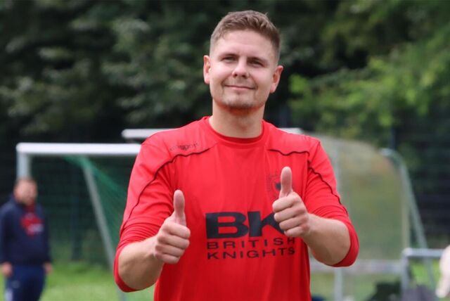 Trainer Hendrik Köster ist auch der beste Torschütze seines Teams Teutonia SuS II.