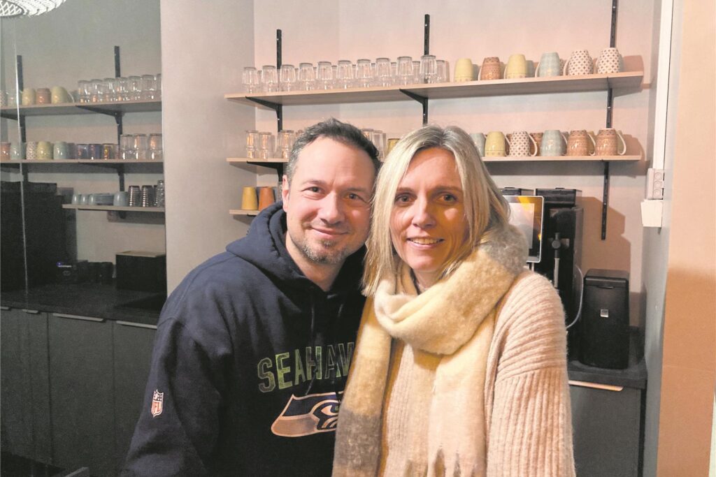 Marcus und Anika Dresp an der Kaffeebar. Marcus und Anika Dresp an der Kaffeebar.