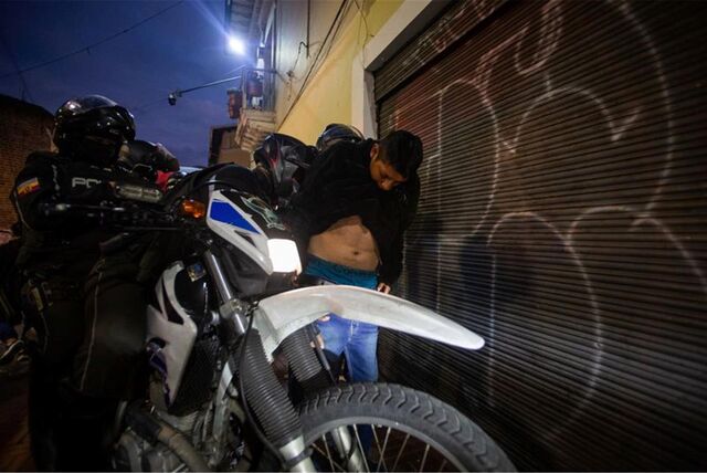 Ecuador: Die Streitkräfte würden angewiesen, Einsätze gegen rund 20 kriminelle Organisationen durchzuführen, hieß es in einem veröffentlichten Dekret.