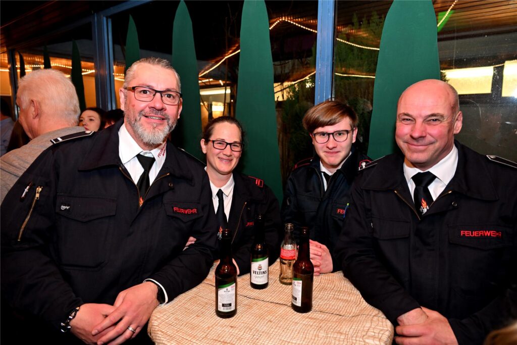Beim Winterfest der Feuerwehr Polsum feierten alle Generation in der ausverkauften Mehrzweckhalle an der Bartholomäusschule mit der Band Splash eine beschwingte italienische Nacht.