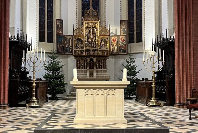 Blick auf den Altar von St. SIxtus Haltern am See