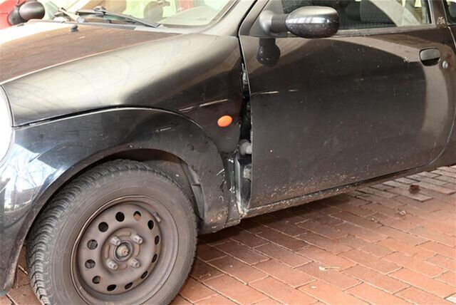Bereits nach der ersten Tat hat das Auto am Wulfener Markt einen Totalschaden erlitten.