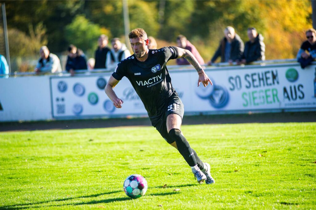 Für den TuS Haltern am See absolvierte David Loheider 16 Oberliga-Spiele, nun kehrt er in die fünfthöchste Spielklasse zurück. Für den TuS Haltern am See absolvierte David Loheider 16 Oberliga-Spiele, nun kehrt er in die fünfthöchste Spielklasse zurück.