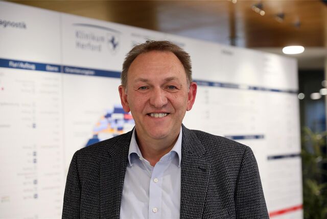 Peter Hutmacher: Bald neuer Klinikumschef in Dortmund. Noch Vorstandssprecher der Kreiskliniken Herford-Bünde.