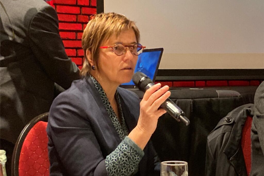 Baudezernentin Andrea Baudek bekräftigt, dass die Stadt alles tun wird, um die Interessen der Polsumer zu schützen.