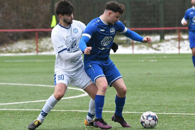 Fatih Gönül (weißes Trikot) spielte vor seiner Zeit beim FC Castrop-Rauxel bereits einige Jahre in der Oberliga. Jetzt folgt der Wechsel in die Westfalenliga