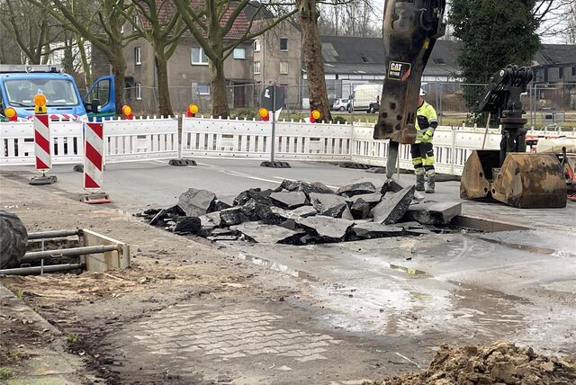 Arbeiten auf der Wartburgstraße in Höhe der Hausnummer 188 in Castrop-Rauxel