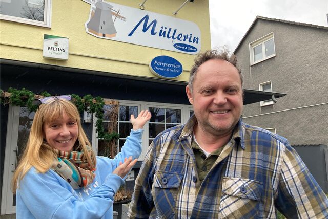 Holger Scheer und Bürokraft Martina Weiß wollen die Erfolgsgeschichte der „Müllerin“ an der Hammer Straße in Sickingmühle fortführen.
