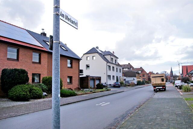 Am Uferkastelll werden auf gut 100 Metern die Abwasserkanäle erneuert.