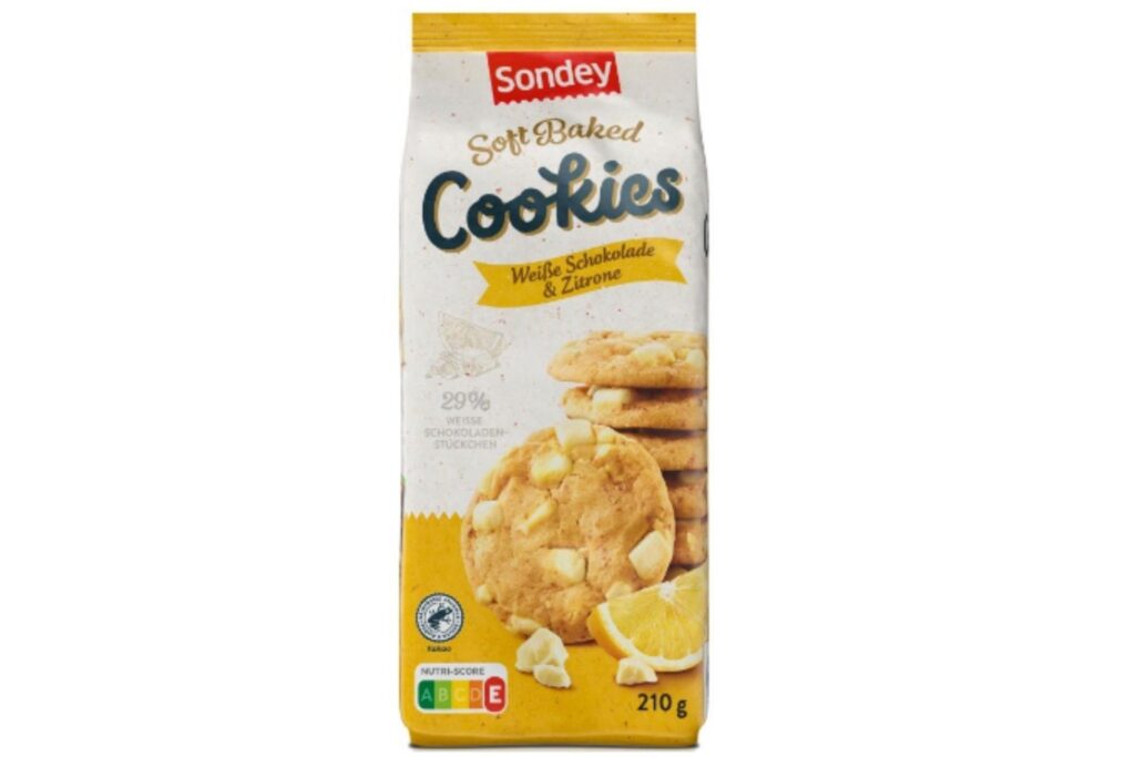 Eine Packung „Sondey Soft Baked Cookies Weiße Schokolade & Zitrone, 210g“, die bei Lidl verkauft werden und von einem aktuellen Rückruf betroffen sind.