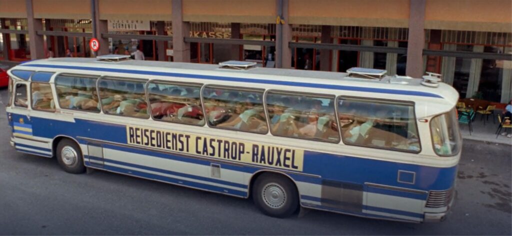 Abgebildet ist ein Ausschnitt aus dem Film „Das kann doch unseren Willi nicht erschüttern Abgebildet ist ein Ausschnitt aus dem Film „Das kann doch unseren Willi nicht erschüttern