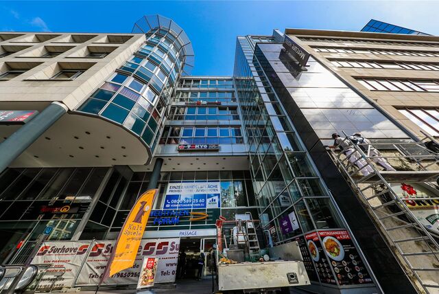 Das Westfalenforum, hier der Eingang an der Kamsptraße, gehört zu den prominentesten Leerstands-Immobilien der City.