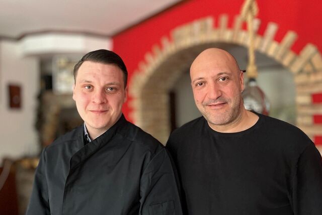 Dustin Burbaum (l.) ist der neue Küchenchef in der Trattoria Puglia von Nunzio Marcucci.