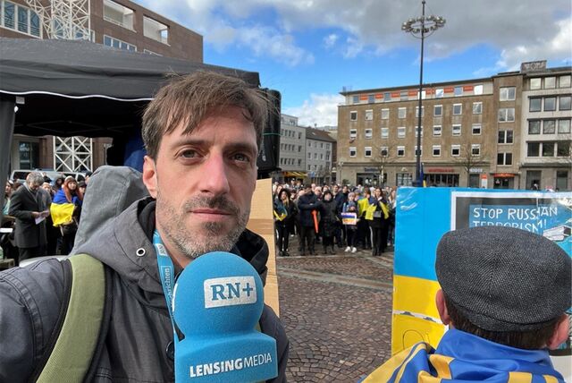 Bereits vor einem Jahr hatte es eine große Solidaritätskundgebung für die Ukraine auf dem Friedensplatz gegeben.