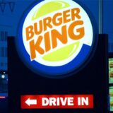 Ein leuchtendes Schild einer Burger King-Filiale.