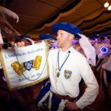 Ein Fanfare spielt im Festzelt in Haltern am See.