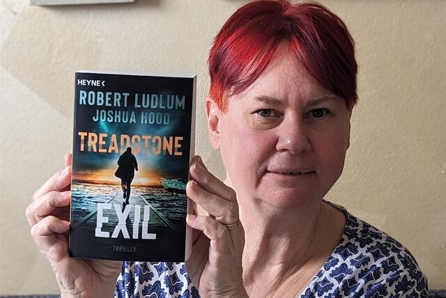 Buchcover „Treadstone – Exil“
